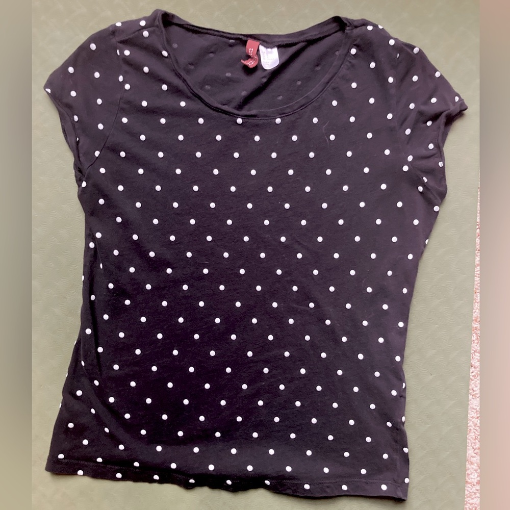 H&M black polka dot t-shirt